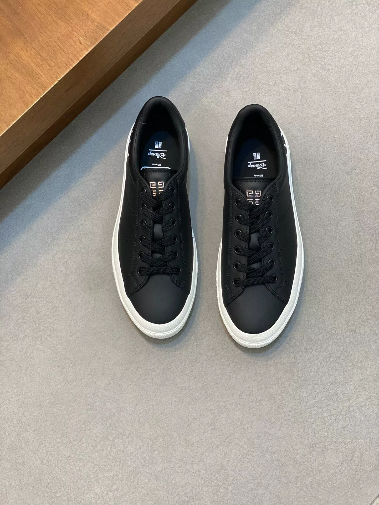 givenchy decontractees chaussures pour homme s_12b4a732